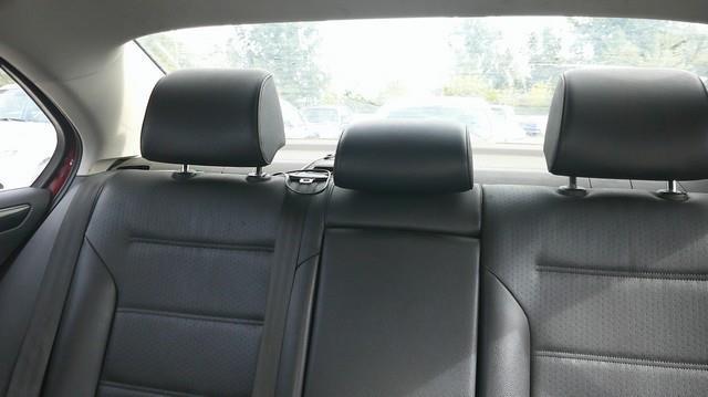Volkswagen Jetta 1.8T SEL 6A 2017
