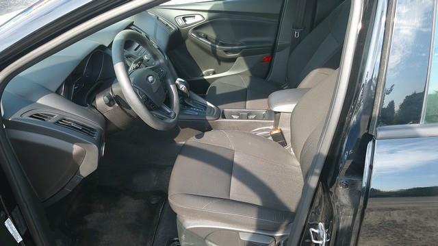 Ford Focus photo 5