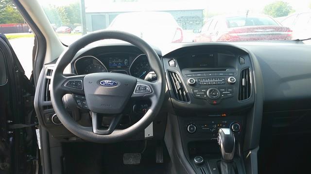 Ford Focus photo 10