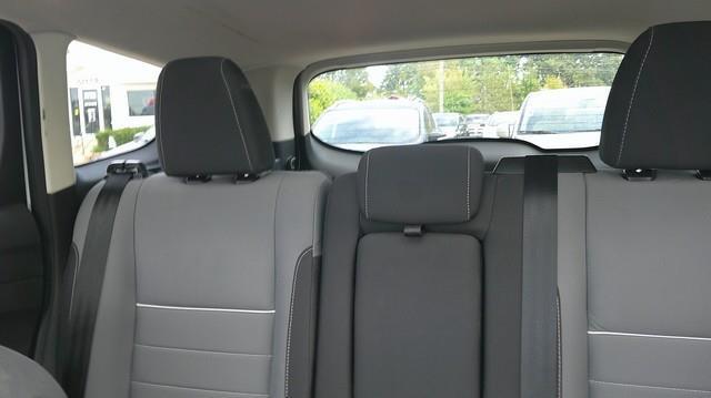 Ford Escape photo 8