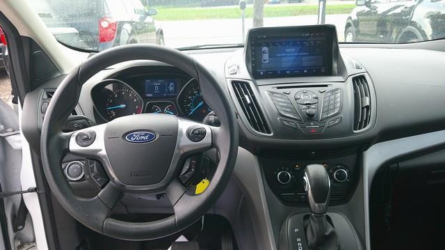 Ford Escape photo 10