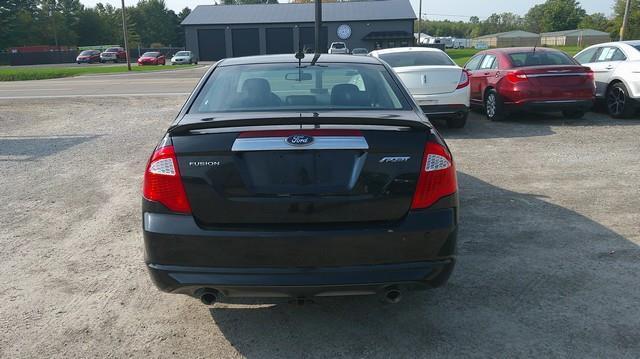 Ford Fusion photo 4