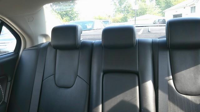 Ford Fusion photo 8