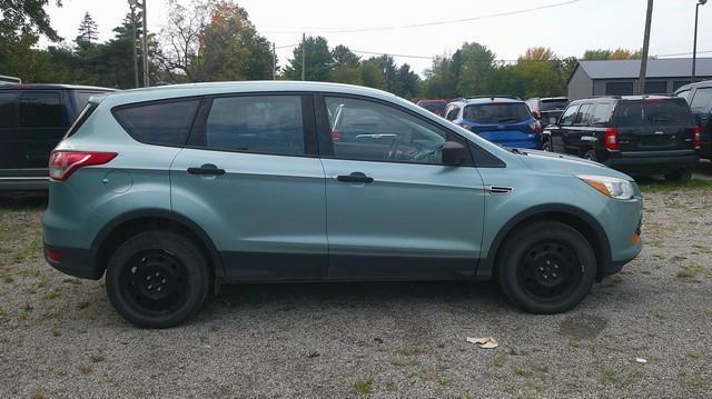 Ford Escape S FWD 2013