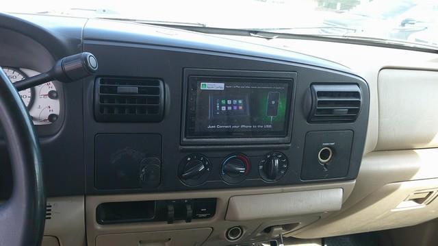 Ford F-250 SD XLT Crew Cab Long Bed 2WD 2005