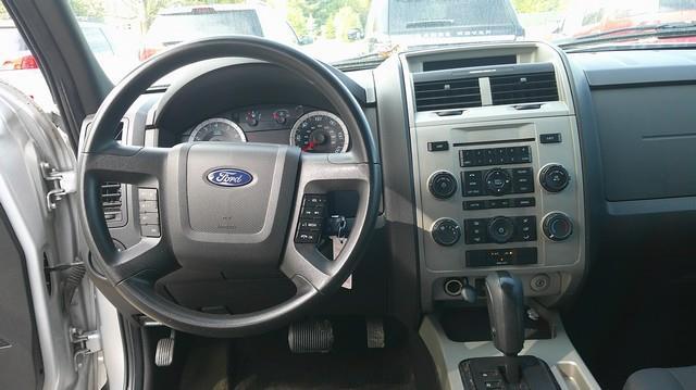 Ford Escape XLT 4WD 2011
