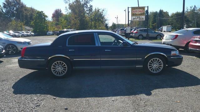 Lincoln Town Car Signature Limited 2008