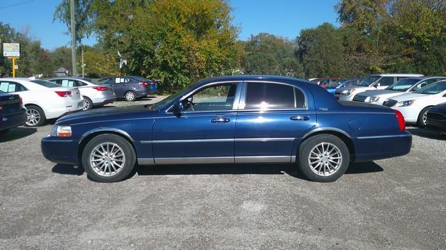 Lincoln Town Car Signature Limited 2008