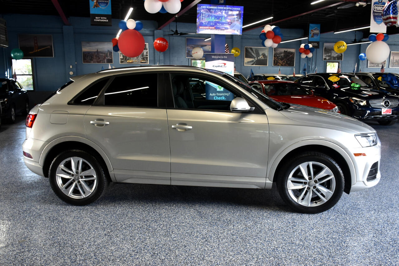 2017 Audi Q3 Premium photo 2