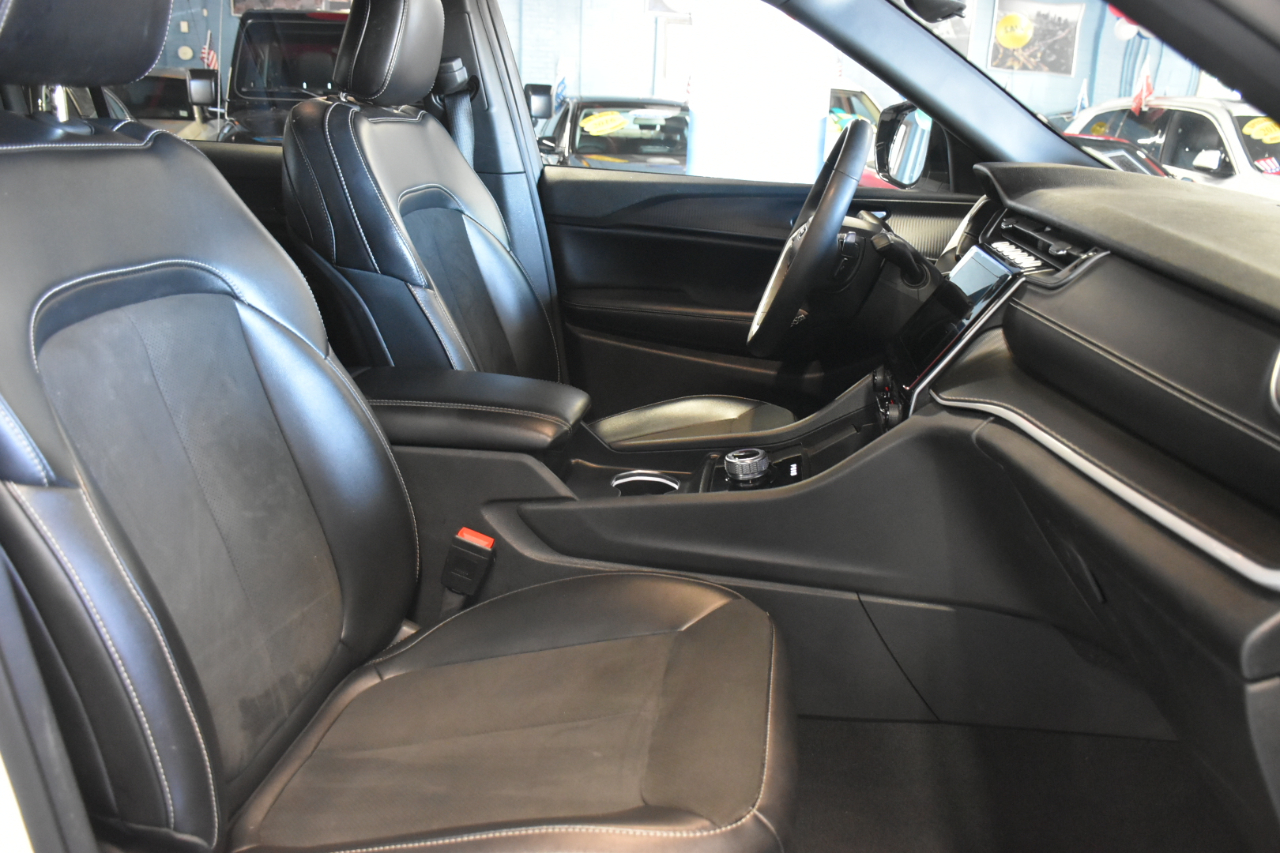 2024 Jeep Grand Cherokee Laredo photo 52