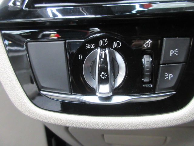 BMW 5-Series 530i xDrive 2019