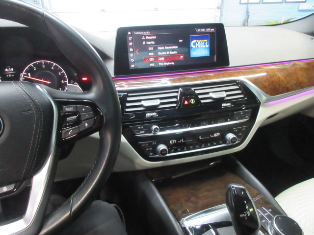 BMW 5-Series 530i xDrive 2019