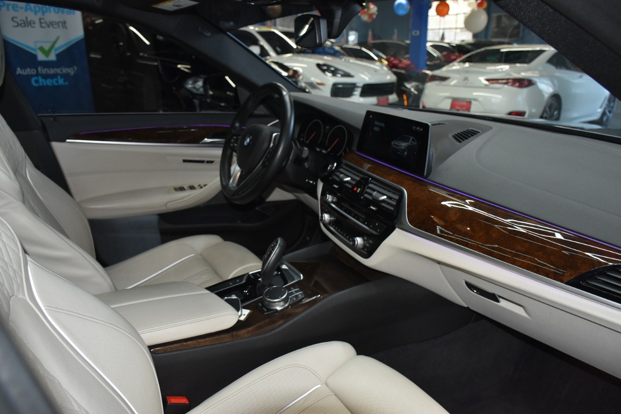 BMW 5-Series 530i xDrive 2019