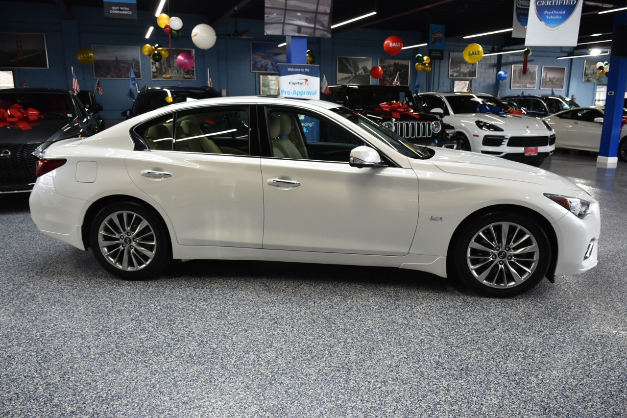 Infiniti Q50 3.0t LUXE AWD 2019