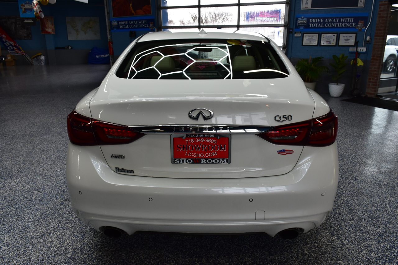 Infiniti Q50 3.0t LUXE AWD 2019