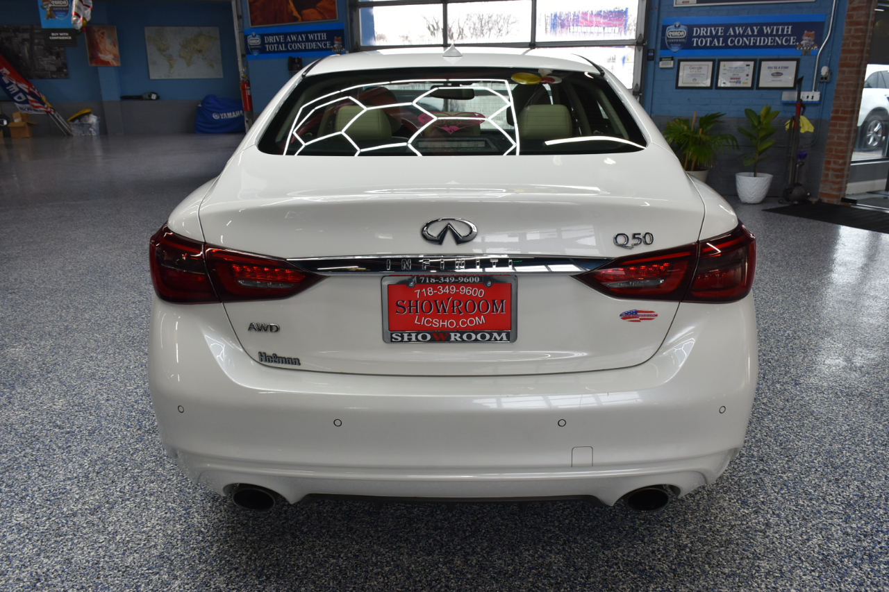 Infiniti Q50 3.0t LUXE AWD 2019