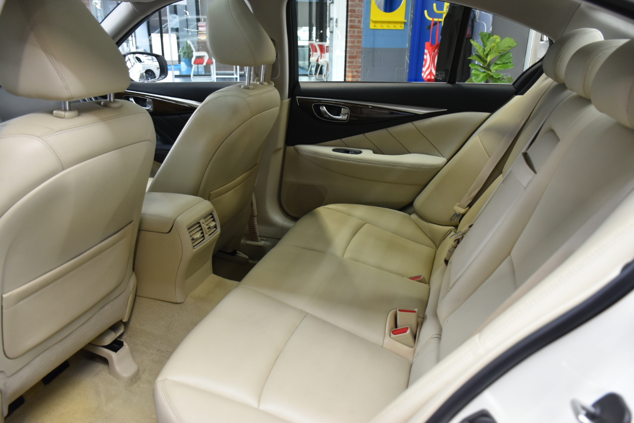 Infiniti Q50 3.0t LUXE AWD 2019