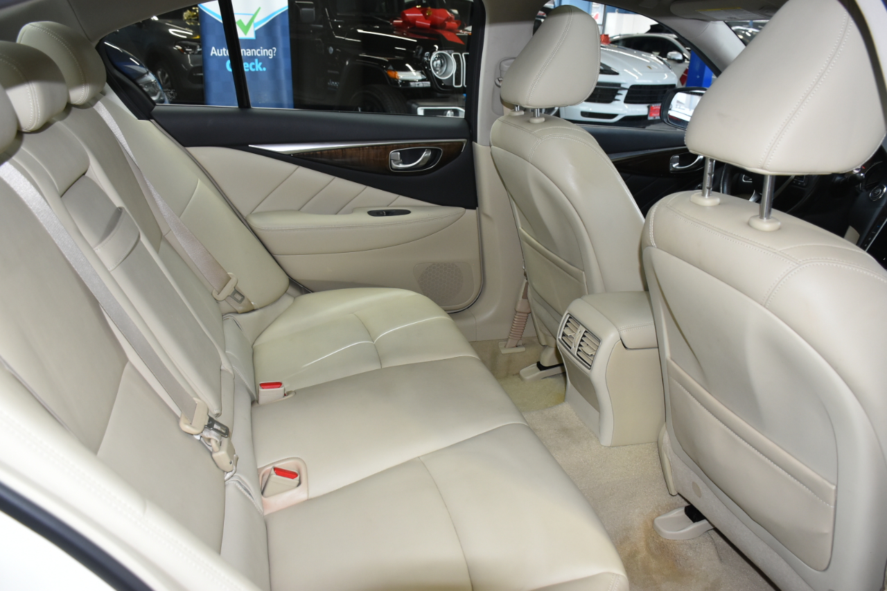 Infiniti Q50 3.0t LUXE AWD 2019