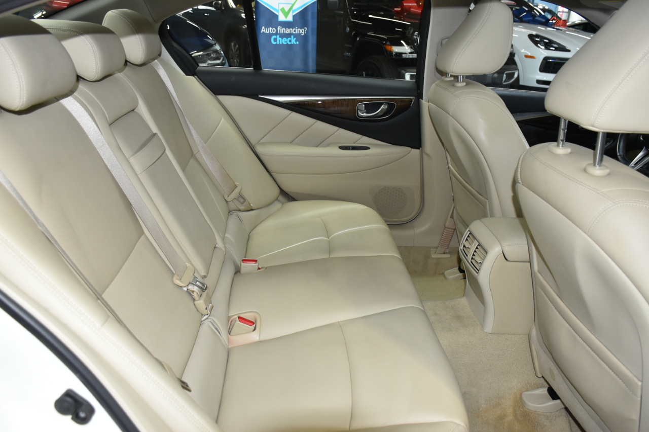 Infiniti Q50 3.0t LUXE AWD 2019