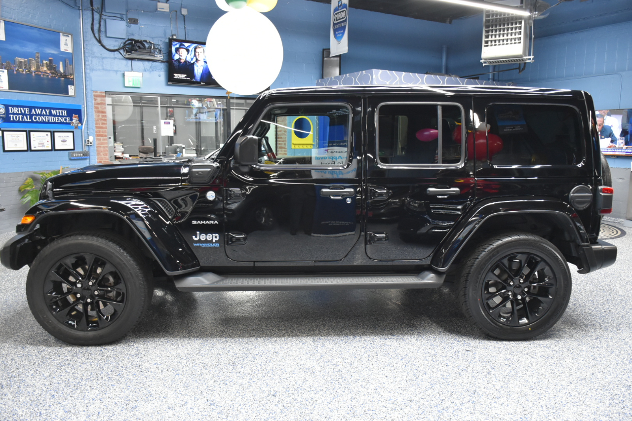 Jeep Wrangler 4xe Unlimited Sahara 2021