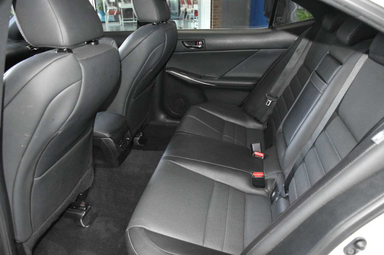 Lexus IS IS 300 F Sport AWD 2016