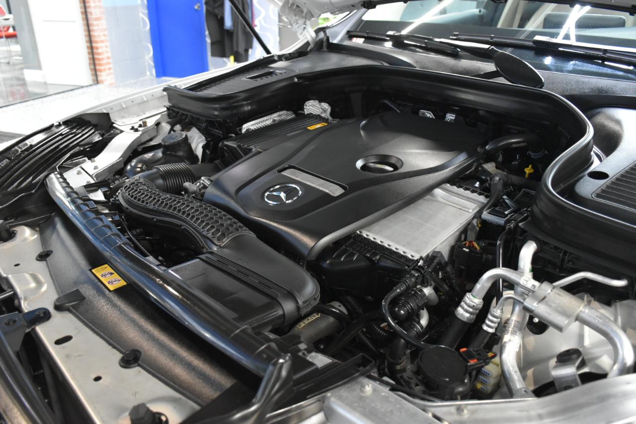 Mercedes-Benz GLC-Class GLC300 4MATIC 2018