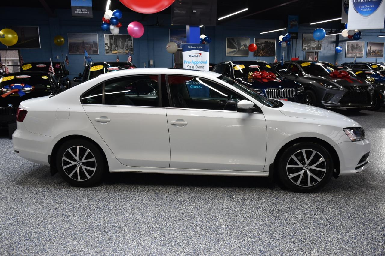Volkswagen Jetta 1.4T SE 6A 2017
