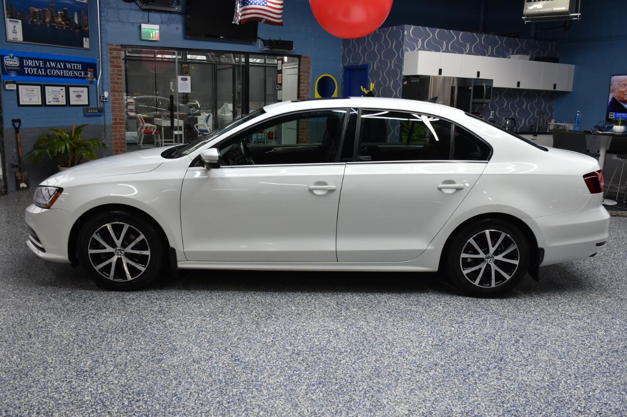 Volkswagen Jetta 1.4T SE 6A 2017