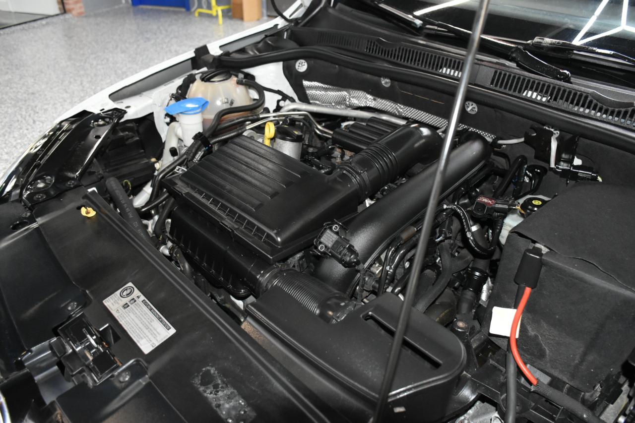 Volkswagen Jetta 1.4T SE 6A 2017