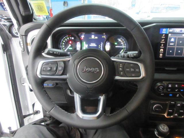 Jeep Wrangler 4xe Sahara 2025