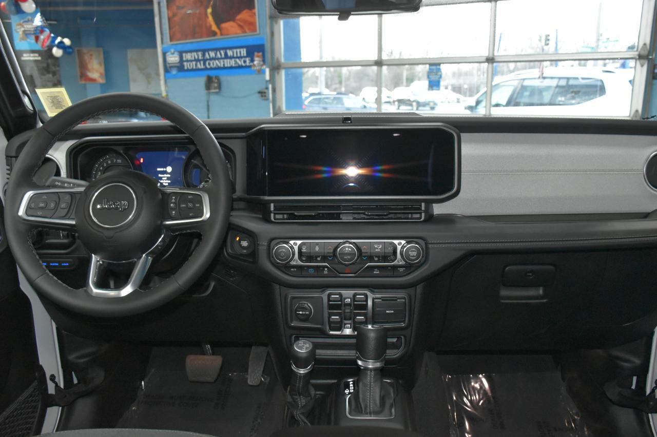 Jeep Wrangler 4xe Sahara 2025