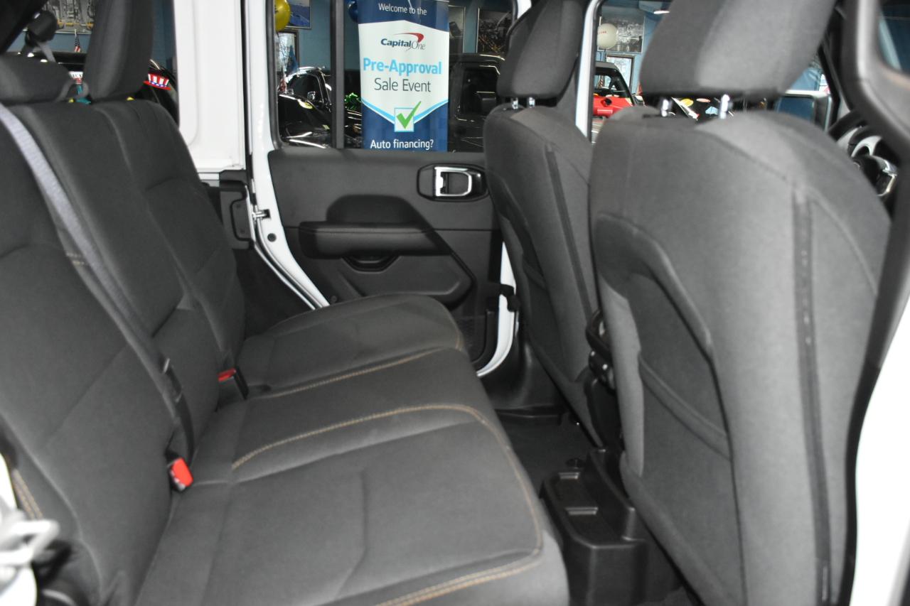 Jeep Wrangler 4xe Sahara 2025