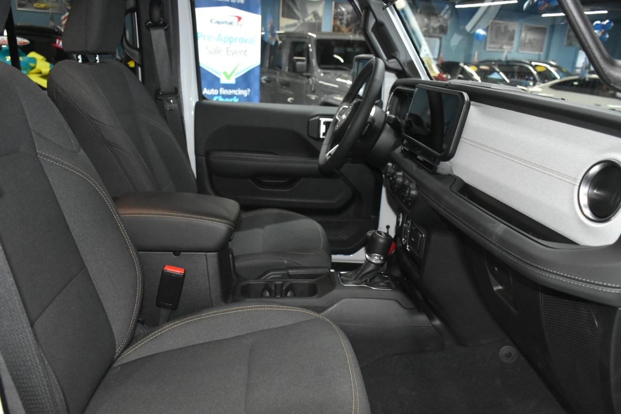 Jeep Wrangler 4xe Sahara 2025