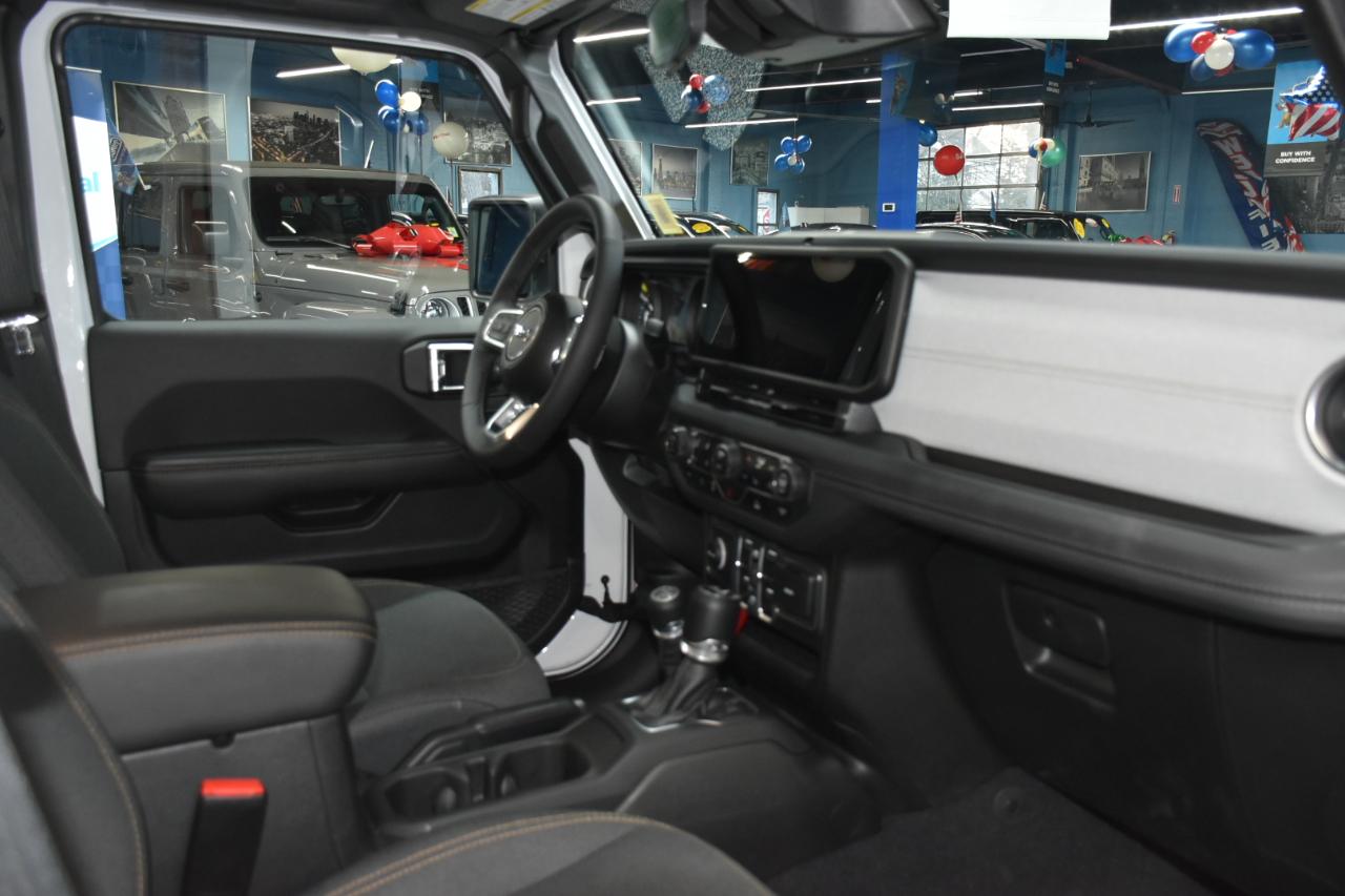 Jeep Wrangler 4xe Sahara 2025