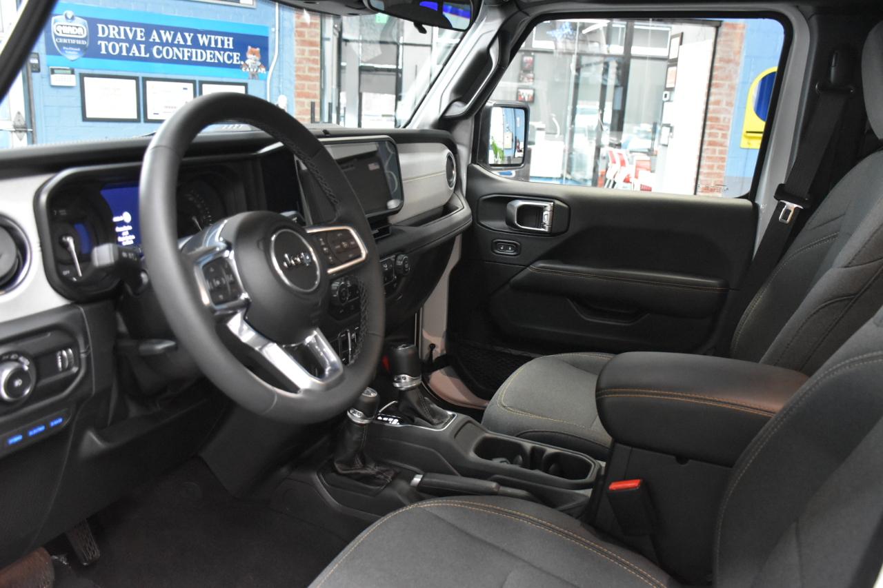 Jeep Wrangler 4xe Sahara 2025