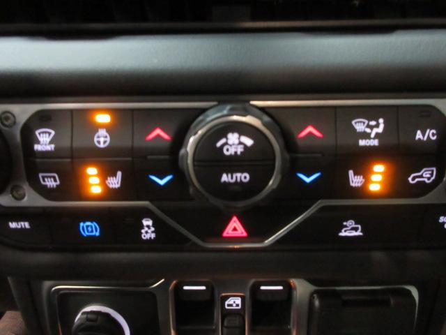 Jeep Wrangler 4xe Sahara 2025