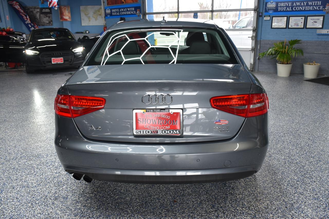 Audi A4 2.0T Prestige quattro Sedan 2013