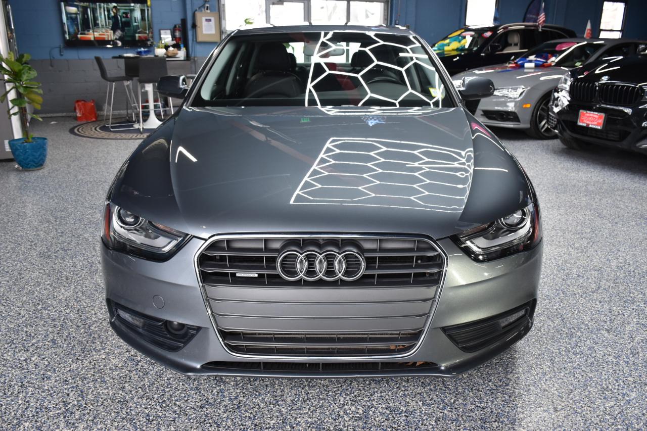 Audi A4 2.0T Prestige quattro Sedan 2013