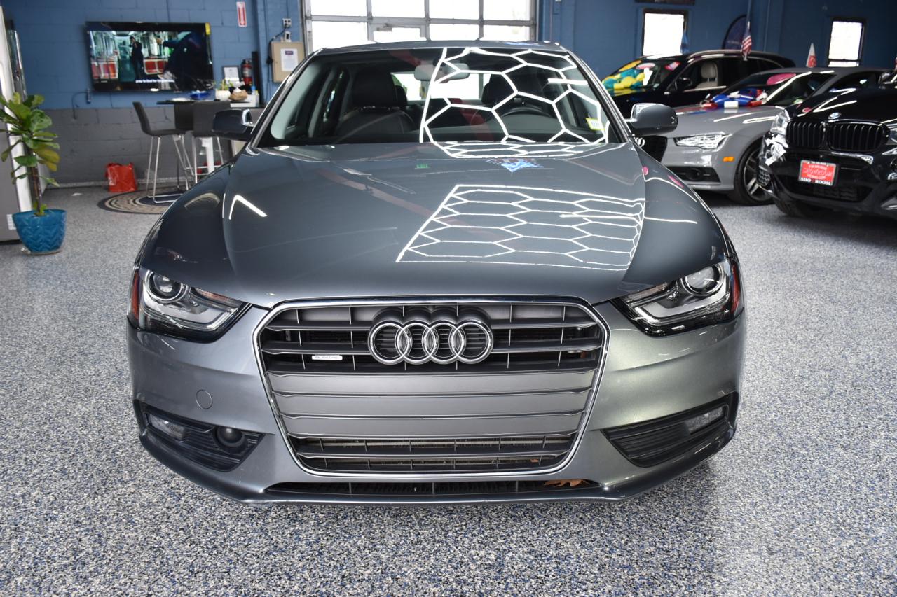 Audi A4 2.0T Prestige quattro Sedan 2013