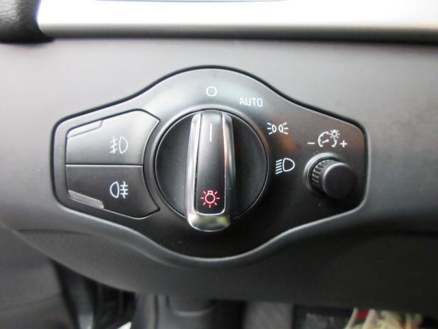 Audi A4 2.0T Prestige quattro Sedan 2013