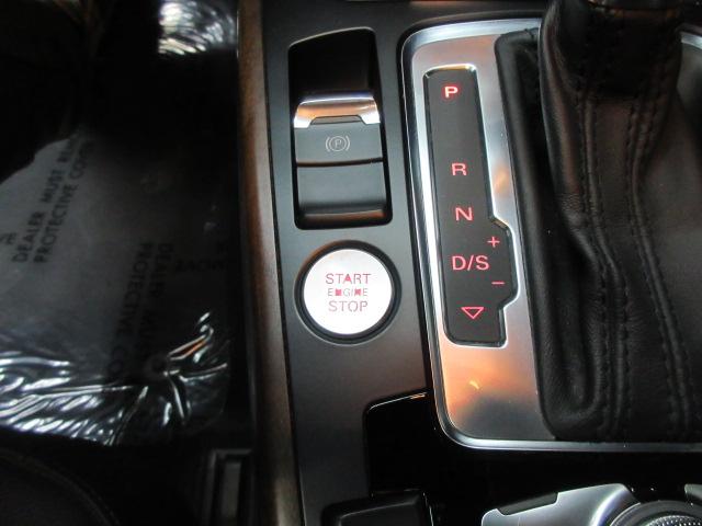 Audi A4 2.0T Prestige quattro Sedan 2013