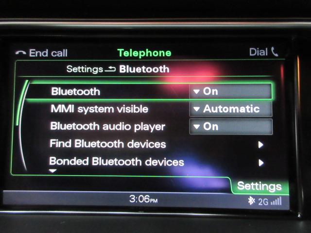 Audi A4 2.0T Prestige quattro Sedan 2013