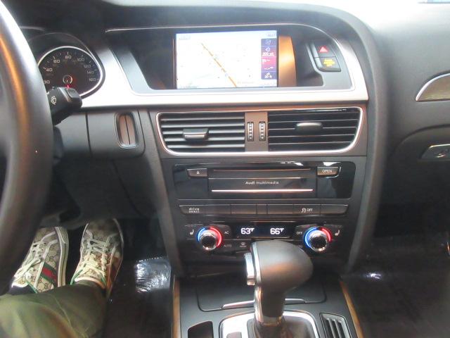 Audi A4 2.0T Prestige quattro Sedan 2013