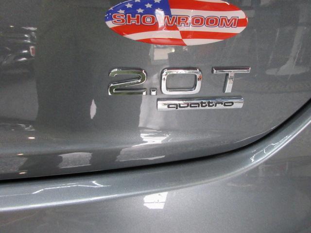 Audi A4 2.0T Prestige quattro Sedan 2013