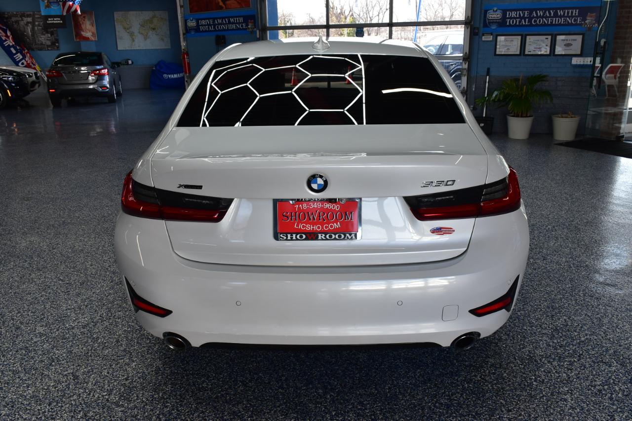 BMW 3-Series 330i xDrive 2021