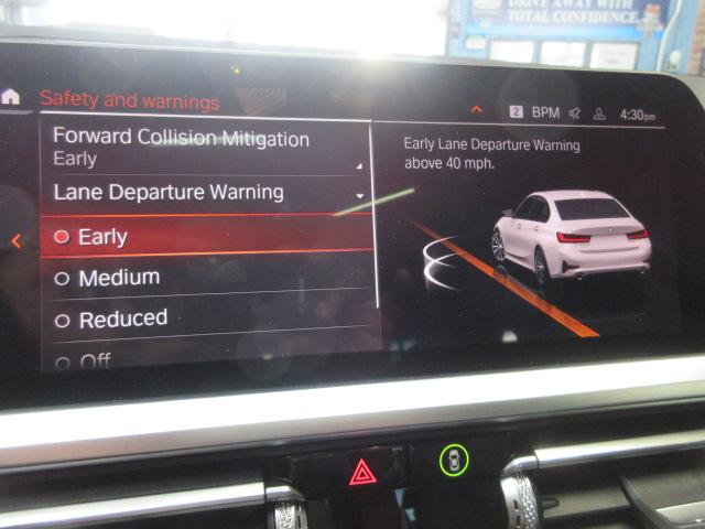 BMW 3-Series 330i xDrive 2021