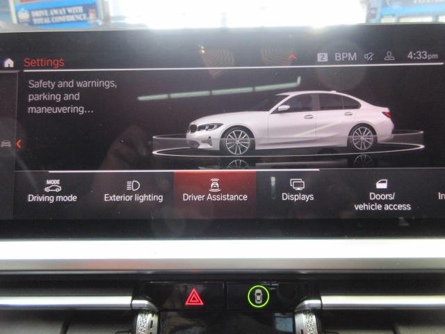 BMW 3-Series 330i xDrive 2021