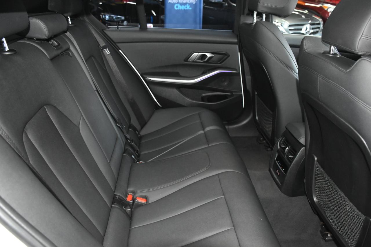 BMW 3-Series 330i xDrive 2021