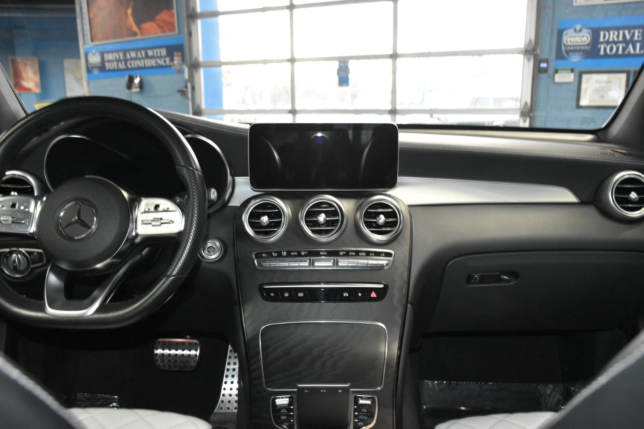 Mercedes-Benz GLC-Class Coupe GLC300 4MATIC 2021