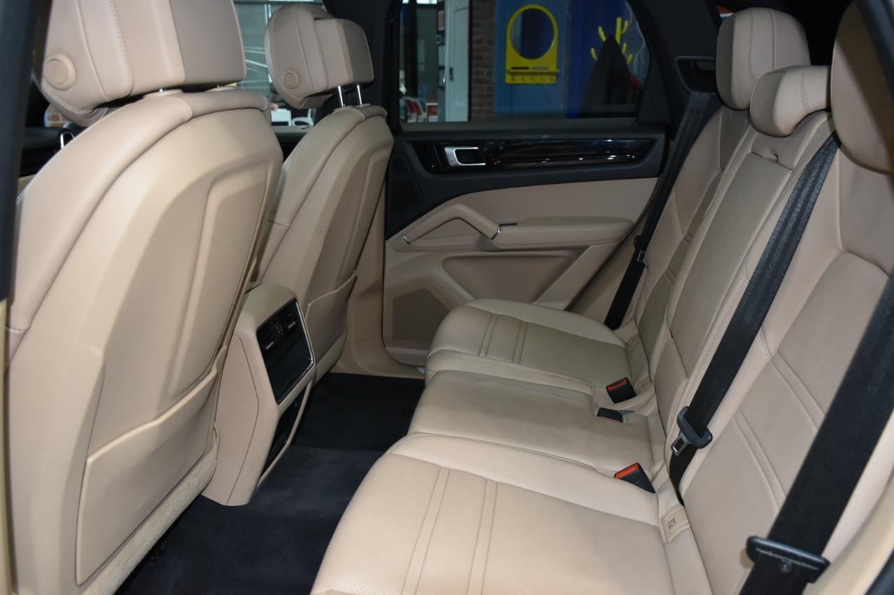 Porsche Cayenne AWD 4dr Tiptronic 2019
